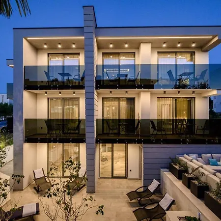 Luxury In Curiera マリンスカ