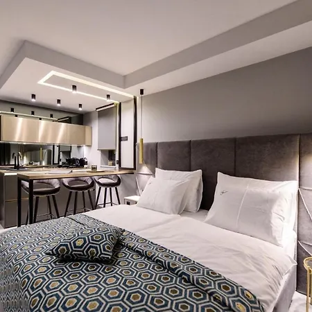 Luxury In Curiera 5* Malinska