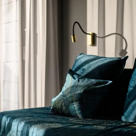 Luxury In Curiera Pensión