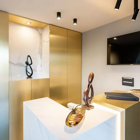 Luxury In Curiera 5* マリンスカ