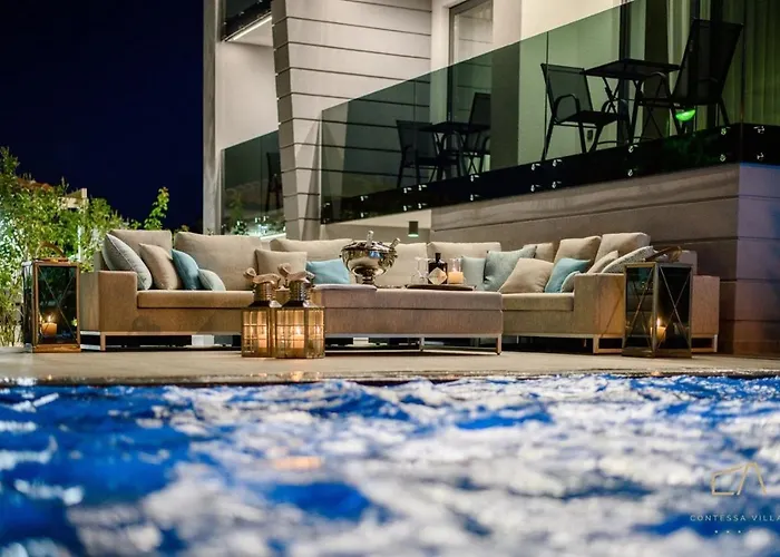 Luxury In Curiera Малинска