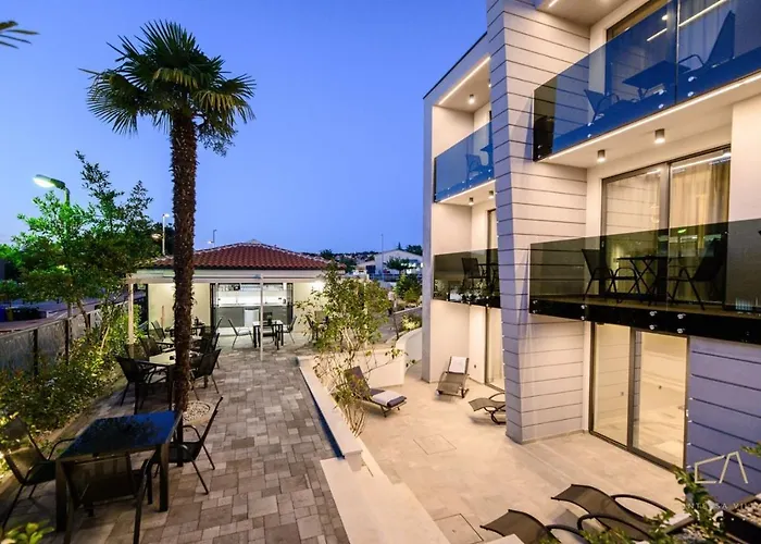 Luxury In Curiera 5*
