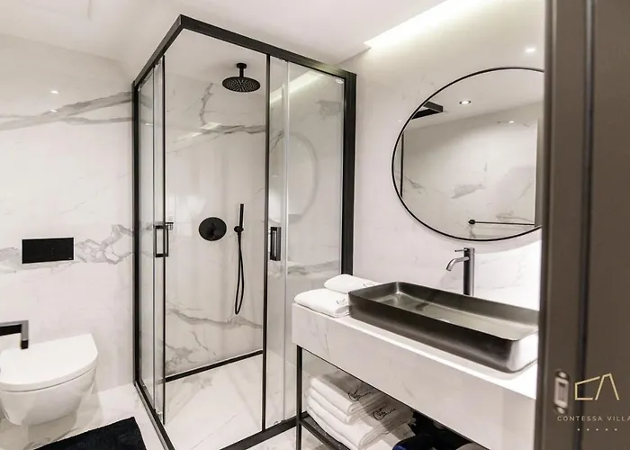 Luxury In Curiera Affittacamere 5*