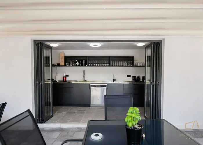 Luxury In Curiera Πανσιόν Malinska